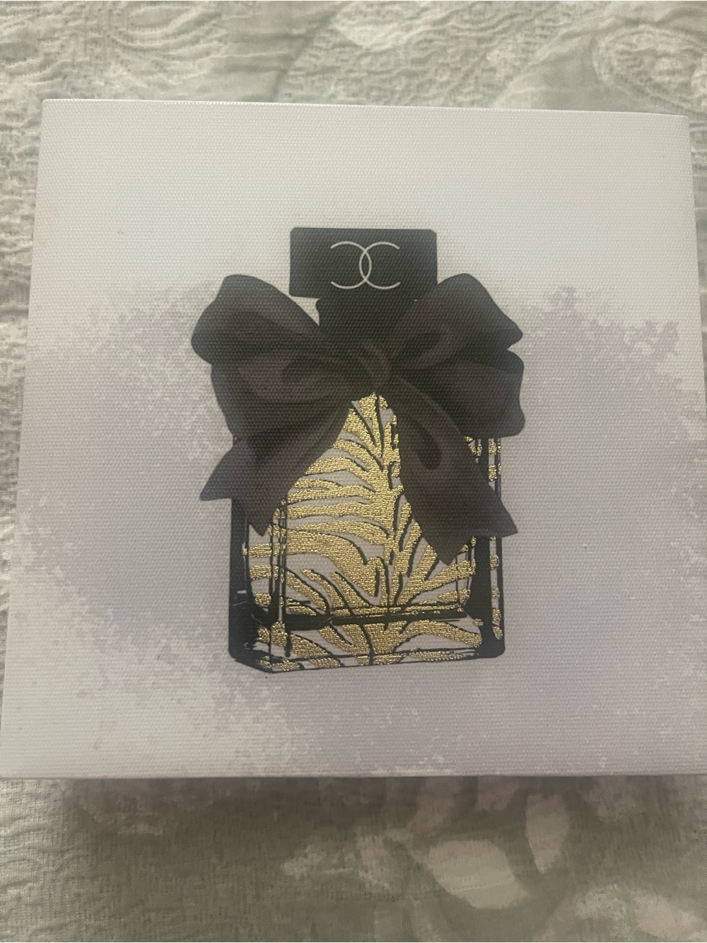 Set of 3 Leopard & Gold Perfume Motif PictureS - Picture 3 of 5